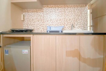 warm tone studio at candiland apartment