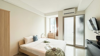 homey studio at tamansari iswara apartment