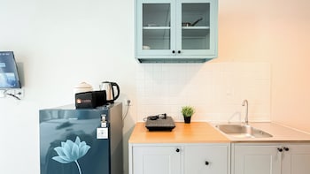 homey studio at tamansari iswara apartment