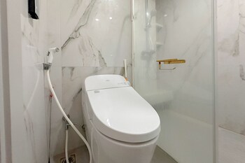 Lavish And Comfy Look Studio At Grand Sungkono Lagoon Apartment,,2 star