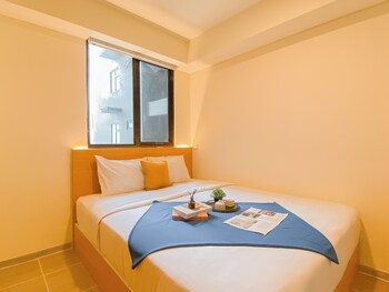 Cozy And Elegant Meikarta Apartment 2Br,Tower Riviera Fl 17#Y,2 star