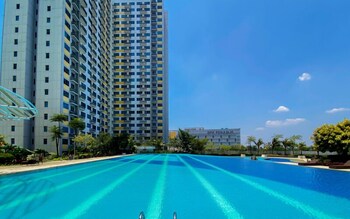 cozy stay studio at apartment springlake summarecon bekasi