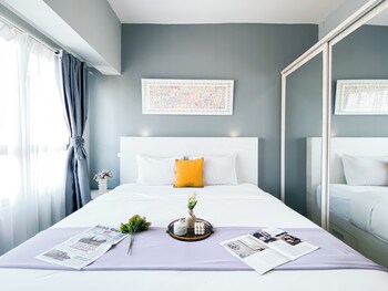 cozy stay studio at apartment springlake summarecon bekasi