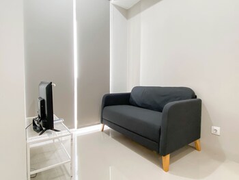 comfy and trendy 1br at vasanta innopark apartment