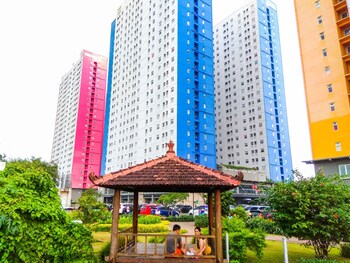 comfy and homey 2br at green pramuka city apartment