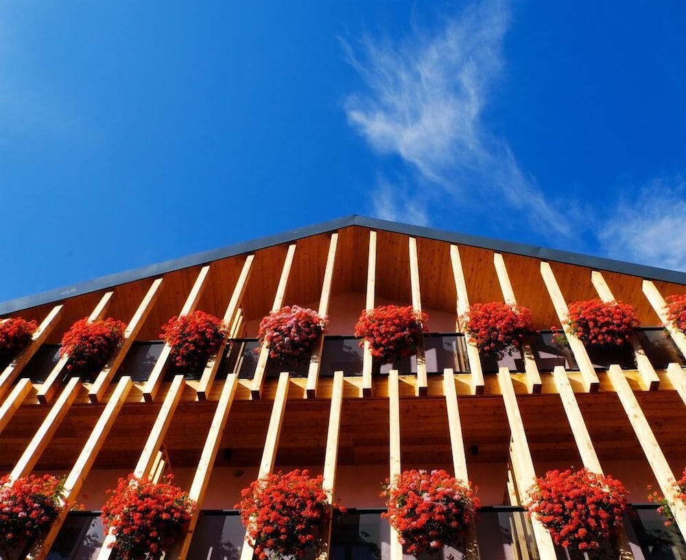 active hotel rosat