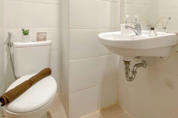 contemporary 1br at apartment vittoria residence