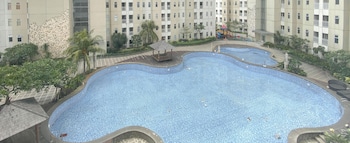 pristine and homelike 2br apartment at vittoria residence