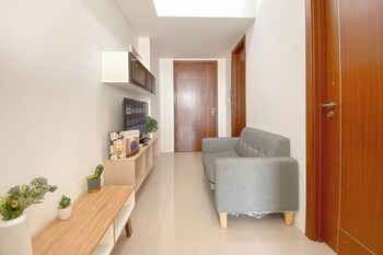 pristine and homelike 2br apartment at vittoria residence