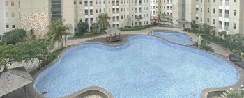 simple look 1br at apartment vittoria residence