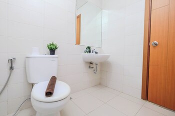 modern 2br with service room apartment woodland park residence