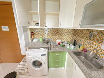 exclusive and comfort 2br aryaduta residence surabaya apartment
