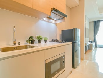 scenic and modern studio at apartment capitol suites