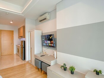 scenic and modern studio at apartment capitol suites