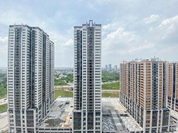 modern look 3br apartment meikarta