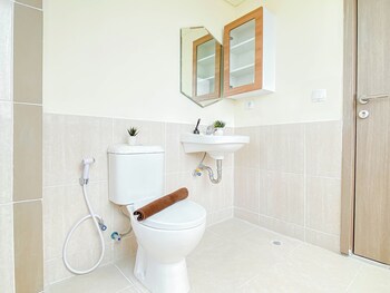 modern look 3br apartment meikarta