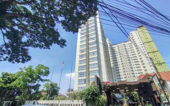 minimalist 2br at apartment parahyangan residence