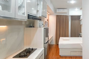 Cozy Living Studio At Apartment Delft Ciputra Makassar,,2 star
