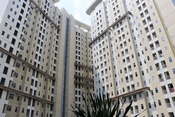 cozy stay 1br at vittoria residence