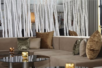 hotel ava