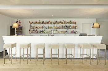 hotel ava
