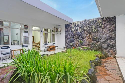 oyo 95055 homestay panasan pak budi