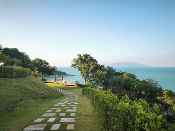 cape azure resort samui by thalsea