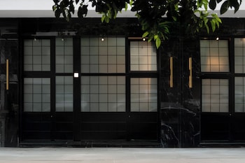 Koukaki Golden Lofts,,4 star