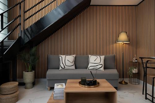 koukaki golden lofts