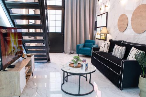 koukaki golden lofts