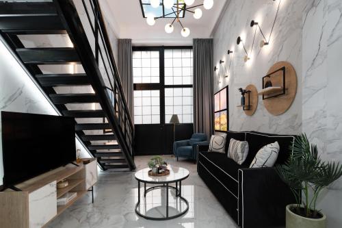 koukaki golden lofts