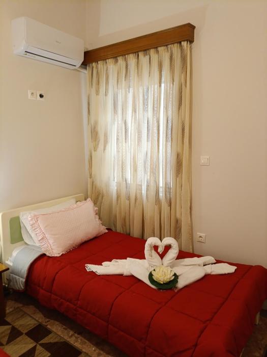 marias cozy getaway in glyfada
