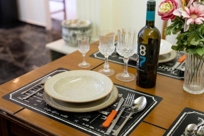 marias cozy getaway in glyfada