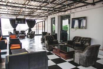 bon hotel asaba