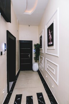 bon hotel asaba