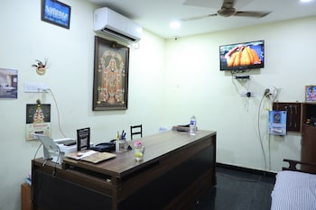 lakshmi palace near mgr bus stand
