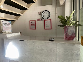 hotel o 95063 afifah syariah guest house manado