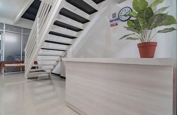 hotel o 95063 afifah syariah guest house manado