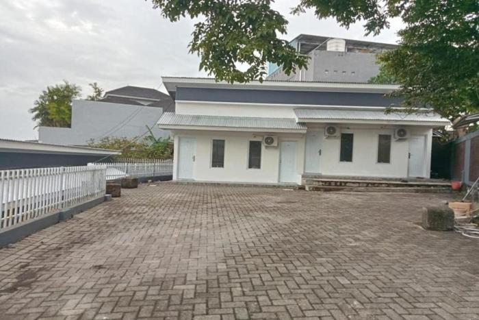hotel o 95063 afifah syariah guest house manado