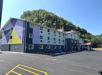 Spark By Hilton Prestonsburg,,2 star