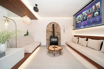 Bright Moon Valley Smart Hotel,,3 star