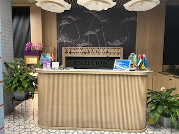Luxury Apartments By City,,3 star