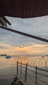 Kivu Hilltop Beach  Hotel & Apartment,,5 star