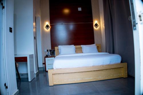 kivu hilltop beach hotel and apartment