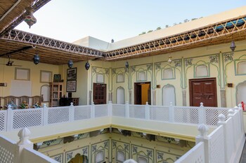 jeevan haveli heritage hotel and museum