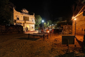 jeevan haveli heritage hotel and museum