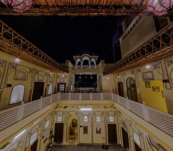 jeevan haveli heritage hotel and museum
