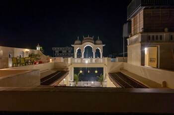 jeevan haveli heritage hotel and museum