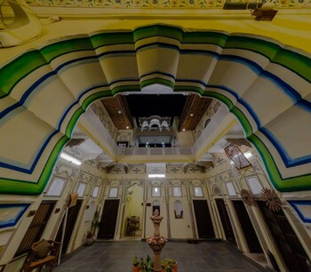 jeevan haveli heritage hotel and museum