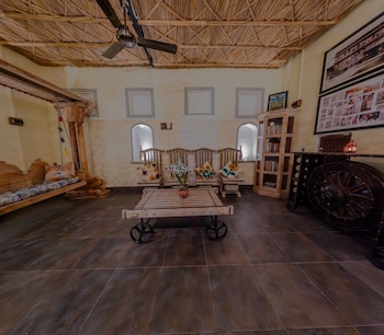 jeevan haveli heritage hotel and museum